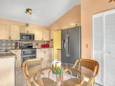 3283 Jog Park Drive Greenacres FL 33467
