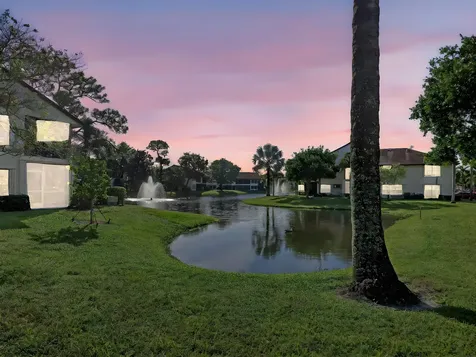 3283 Jog Park Drive Greenacres FL 33467