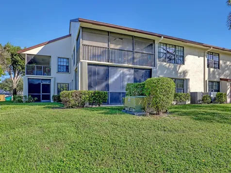 3283 Jog Park Drive Greenacres FL 33467