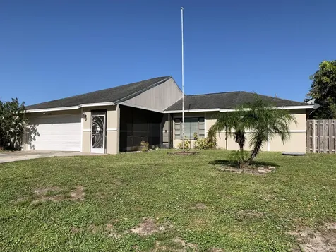 201 Se Walters Terrace Port Saint Lucie FL 34983