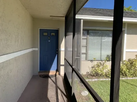 201 Se Walters Terrace Port Saint Lucie FL 34983