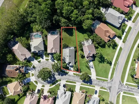 562 Sw Saint Martins Cove Port Saint Lucie FL 34986