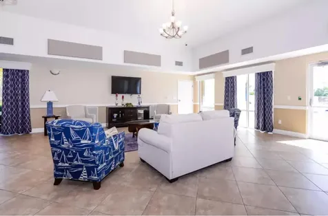 562 Sw Saint Martins Cove Port Saint Lucie FL 34986