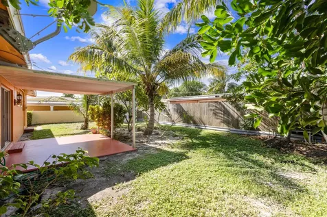 3329 El Vedado Court West Palm Beach FL 33405