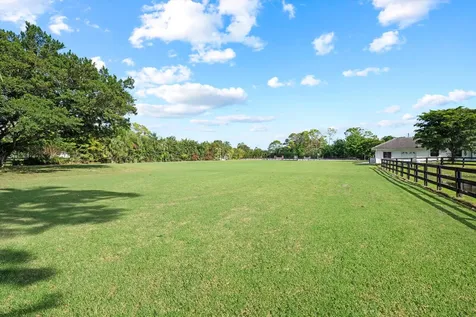 2388 King Terrace Wellington FL 33414