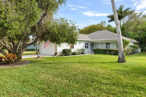 361 Garden Grove Parkway Vero Beach FL 32962