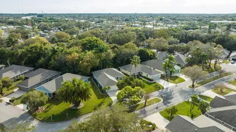 361 Garden Grove Parkway Vero Beach FL 32962
