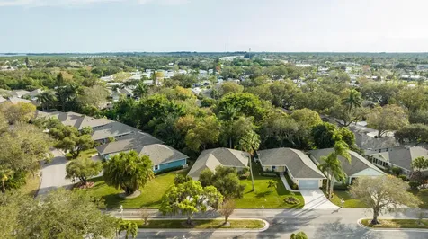 361 Garden Grove Parkway Vero Beach FL 32962