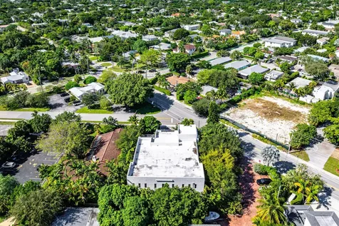 226 Palm Court Delray Beach FL 33444