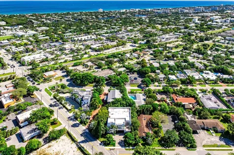 226 Palm Court Delray Beach FL 33444
