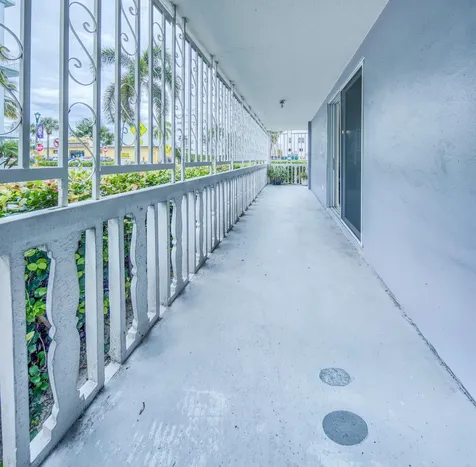1 S Lakeside Drive Lake Worth Beach FL 33460