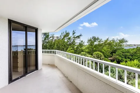 5070 N Ocean Drive Singer Island FL 33404