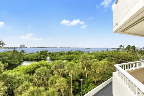 5070 N Ocean Drive Singer Island FL 33404