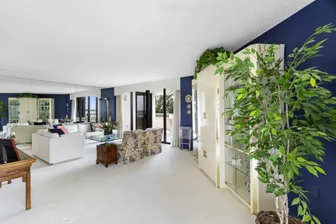 5070 N Ocean Drive Singer Island FL 33404