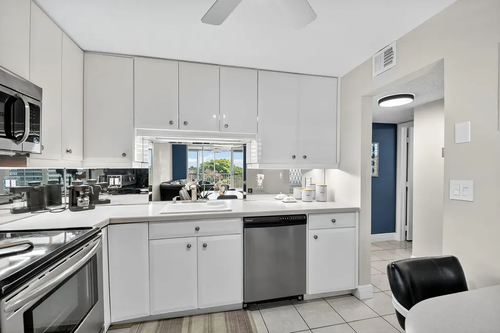931 Gardenia Drive Delray Beach FL 33483