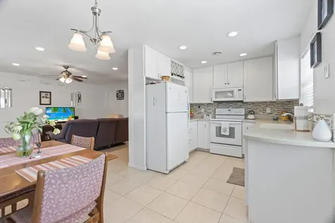 2800 Indian River Boulevard Vero Beach FL 32960