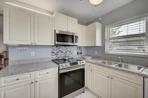 227 Cardinal Lane Delray Beach FL 33445