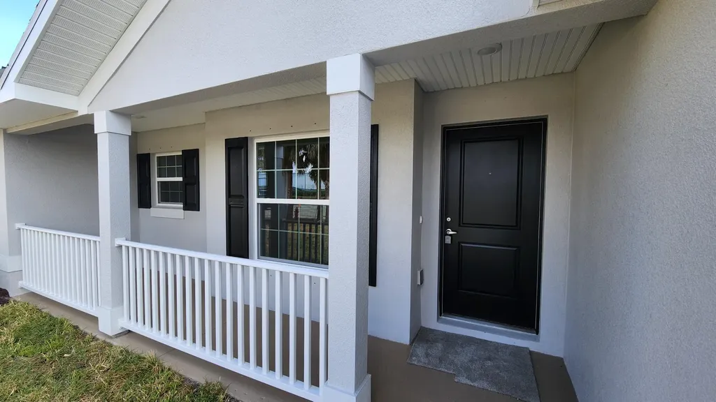2049 Sw Bayshore Boulevard Port Saint Lucie FL 34984