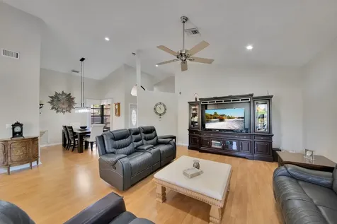 19261 Cherry Hills Terrace Boca Raton FL 33498