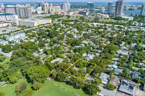 1412 Lake Avenue West Palm Beach FL 33401