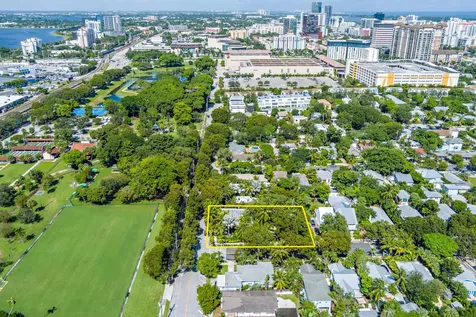 1412 Lake Avenue West Palm Beach FL 33401