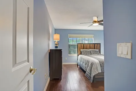 1028 Jeffery Street Boca Raton FL 33487
