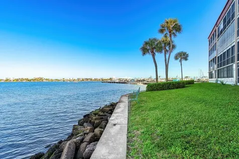 200 Waterway Drive Lantana FL 33462