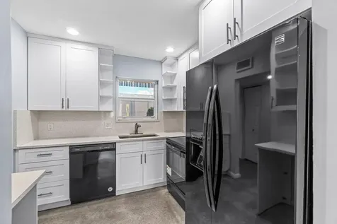 200 Waterway Drive Lantana FL 33462