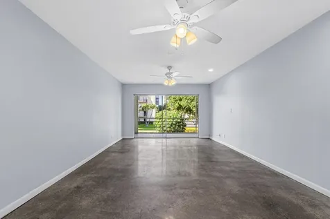 200 Waterway Drive Lantana FL 33462