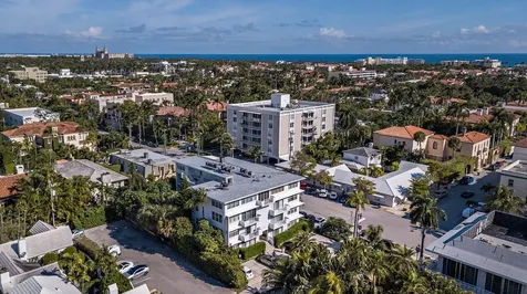 401 Peruvian Avenue Palm Beach FL 33480