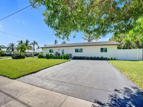 3821 Ne 29th Avenue Lighthouse Point FL 33064