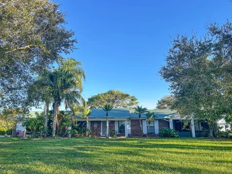 2531 River Road Moore Haven FL 33471