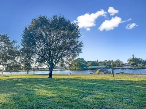 2531 River Road Moore Haven FL 33471