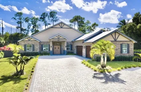 8350 Whispering Oak Way West Palm Beach FL 33411