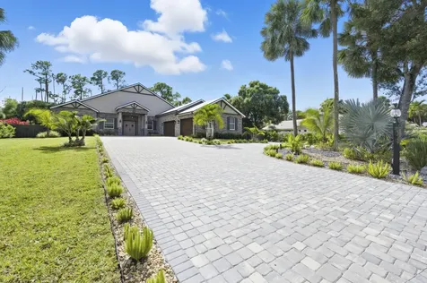 8350 Whispering Oak Way West Palm Beach FL 33411