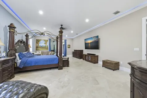 8350 Whispering Oak Way West Palm Beach FL 33411