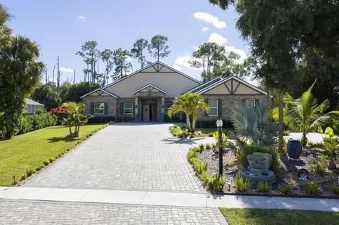 8350 Whispering Oak Way West Palm Beach FL 33411