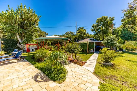 2512 S 13th Street Fort Pierce FL 34982