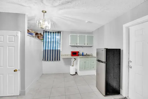 2512 S 13th Street Fort Pierce FL 34982