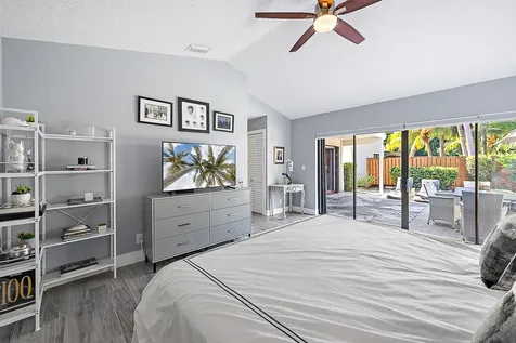 2596 La Cristal Circle Palm Beach Gardens FL 33410