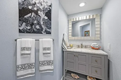 2596 La Cristal Circle Palm Beach Gardens FL 33410