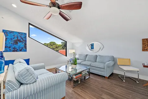 2596 La Cristal Circle Palm Beach Gardens FL 33410