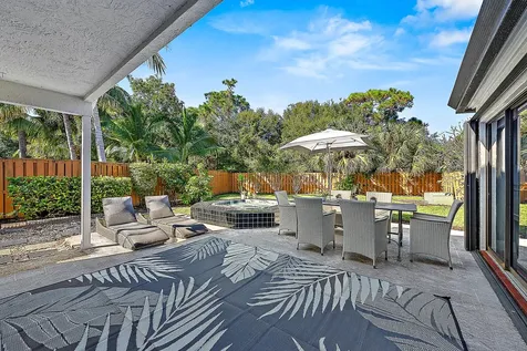 2596 La Cristal Circle Palm Beach Gardens FL 33410