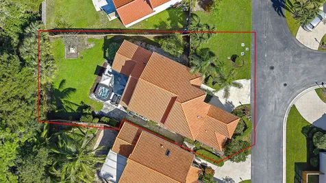 2596 La Cristal Circle Palm Beach Gardens FL 33410