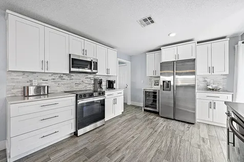 2596 La Cristal Circle Palm Beach Gardens FL 33410