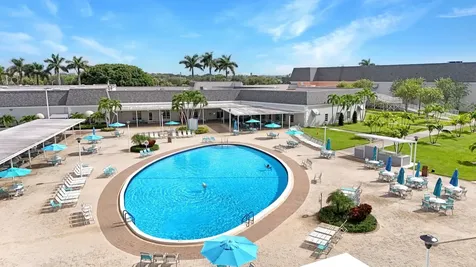 308 Brittany G Delray Beach FL 33446