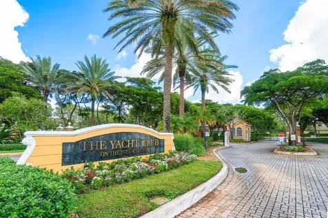 135 Yacht Club Way Hypoluxo FL 33462