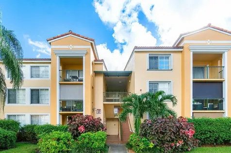135 Yacht Club Way Hypoluxo FL 33462