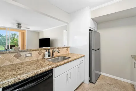 135 Yacht Club Way Hypoluxo FL 33462