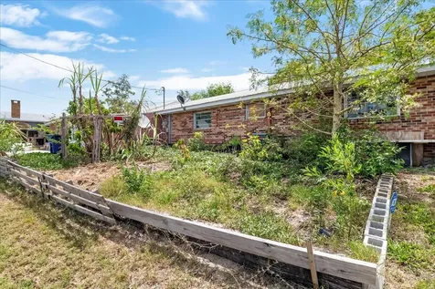 216 Micco Avenue Sebring FL 33870